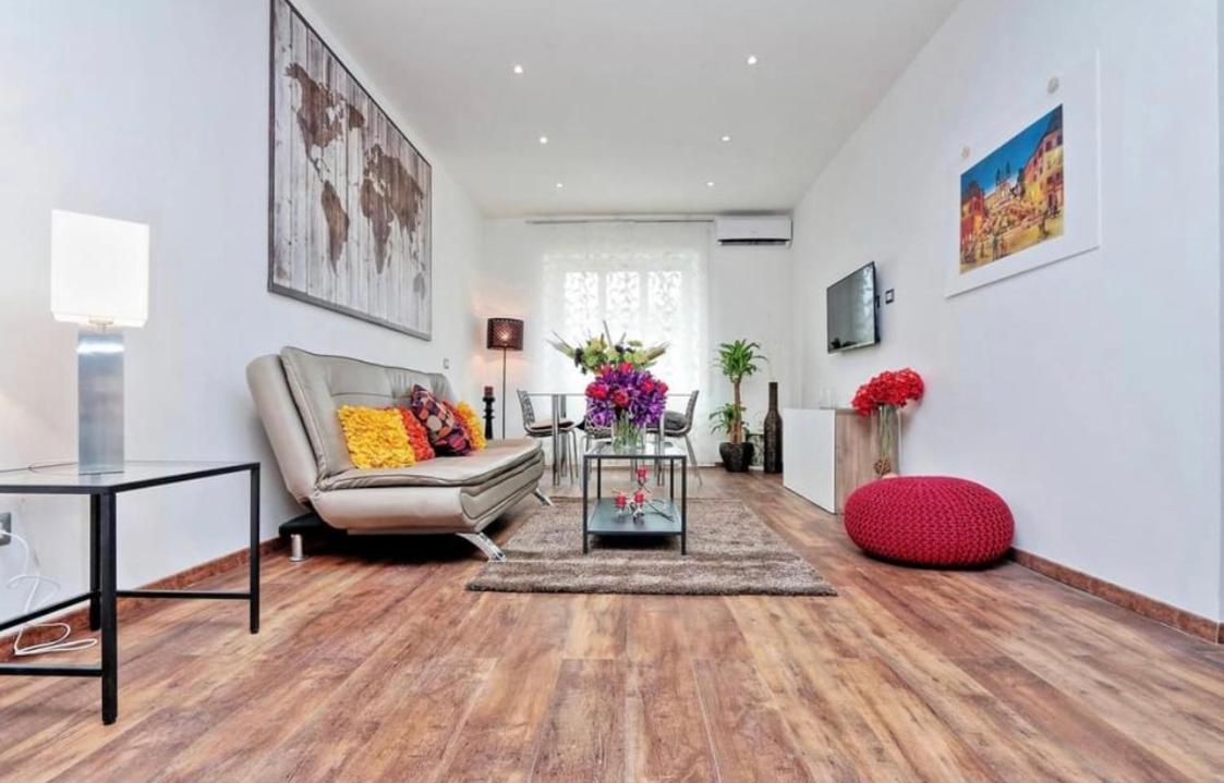 Romantic Apartment Rom
